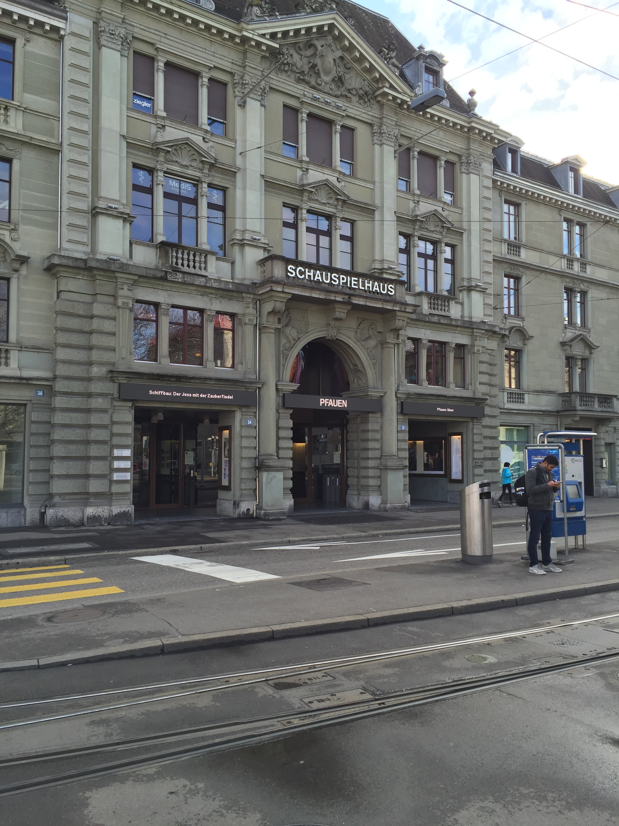 Umbau "Pfauen", Schauspielhaus